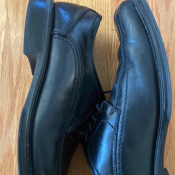 Axcess Men’s “Bleeker Black”Leather Shoes - Picture 11 of 12